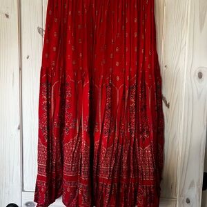 Chic Red Floral Maxi Skirt